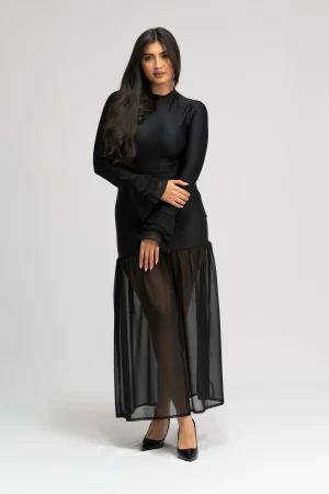 Robe Noire Longue Élégante